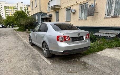 Volkswagen Jetta VI, 2008 год, 250 000 рублей, 2 фотография