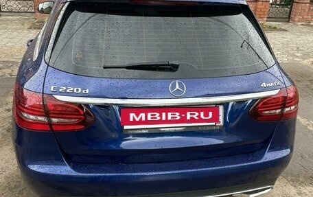 Mercedes-Benz C-Класс, 2018 год, 2 650 000 рублей, 4 фотография