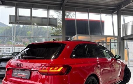 Audi RS 4, 2022 год, 6 850 000 рублей, 5 фотография