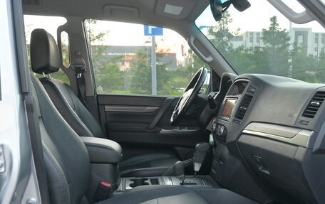 Mitsubishi Pajero IV, 2011 год, 2 345 990 рублей, 6 фотография
