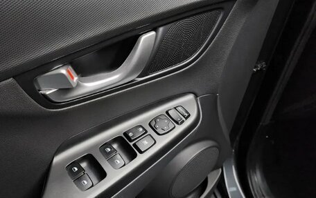 Hyundai Kona I, 2022 год, 2 150 000 рублей, 11 фотография