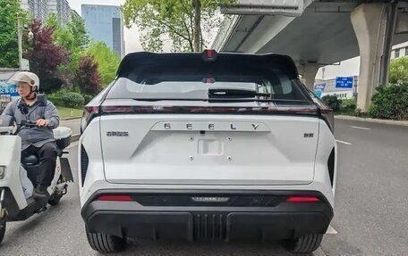 Geely Atlas, 2024 год, 2 100 000 рублей, 6 фотография