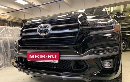 Toyota Land Cruiser 200, 2018 год, 5 000 000 рублей, 4 фотография