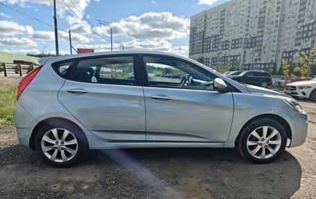 Hyundai Solaris II рестайлинг, 2011 год, 830 000 рублей, 7 фотография