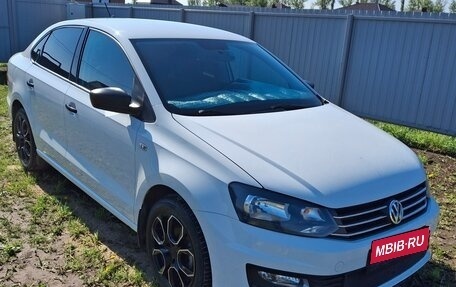Volkswagen Polo VI (EU Market), 2019 год, 1 300 000 рублей, 1 фотография