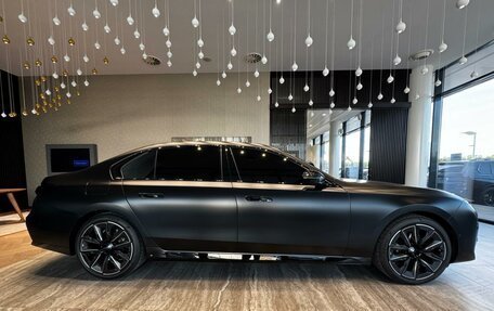 BMW 7 серия, 2023 год, 17 000 000 рублей, 9 фотография