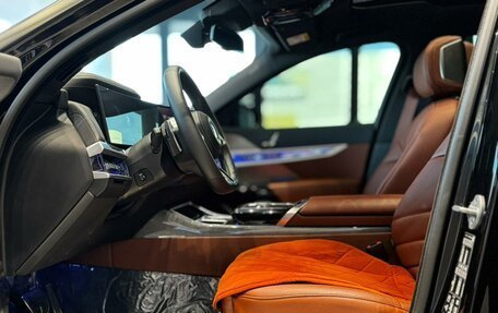 BMW 7 серия, 2023 год, 17 000 000 рублей, 18 фотография