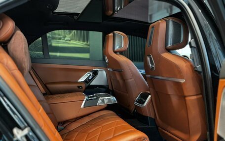 BMW 7 серия, 2023 год, 17 000 000 рублей, 27 фотография