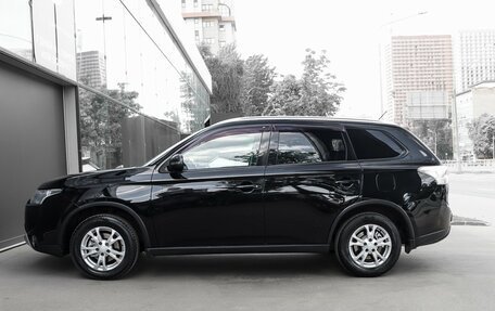 Mitsubishi Outlander III рестайлинг 3, 2014 год, 1 355 000 рублей, 4 фотография