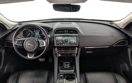Jaguar F-Pace, 2019 год, 2 700 000 рублей, 29 фотография