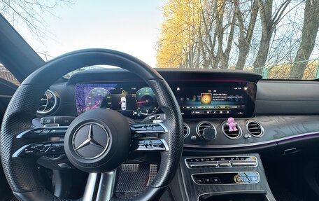Mercedes-Benz E-Класс, 2020 год, 4 500 000 рублей, 10 фотография