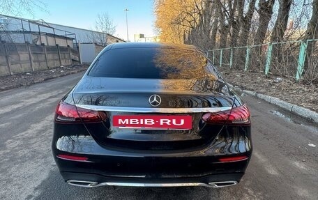 Mercedes-Benz E-Класс, 2020 год, 4 500 000 рублей, 9 фотография