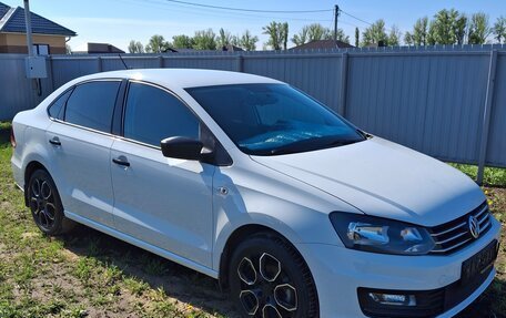 Volkswagen Polo VI (EU Market), 2019 год, 1 300 000 рублей, 28 фотография