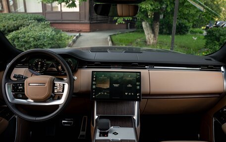 Land Rover Range Rover IV рестайлинг, 2024 год, 19 900 000 рублей, 10 фотография