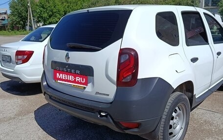 Renault Duster I рестайлинг, 2019 год, 998 000 рублей, 2 фотография