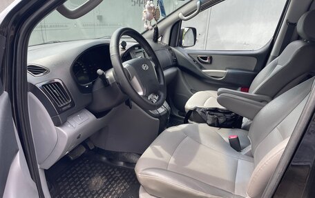 Hyundai Grand Starex Grand Starex I рестайлинг 2, 2010 год, 1 680 000 рублей, 9 фотография