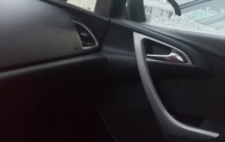Opel Astra J, 2010 год, 700 000 рублей, 4 фотография