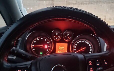Opel Astra J, 2010 год, 700 000 рублей, 6 фотография