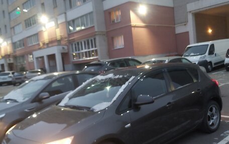 Opel Astra J, 2010 год, 700 000 рублей, 8 фотография