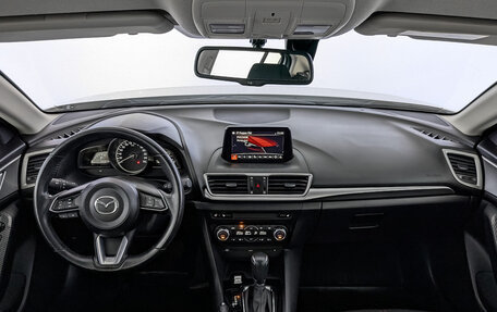 Mazda 3, 2019 год, 1 995 000 рублей, 14 фотография