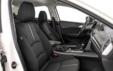 Mazda 3, 2019 год, 1 995 000 рублей, 24 фотография