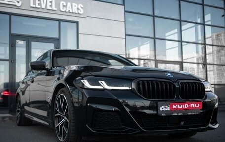 BMW 5 серия, 2022 год, 6 990 000 рублей, 3 фотография