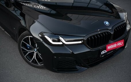 BMW 5 серия, 2022 год, 6 990 000 рублей, 4 фотография