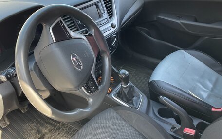 Hyundai Solaris II рестайлинг, 2018 год, 660 000 рублей, 5 фотография