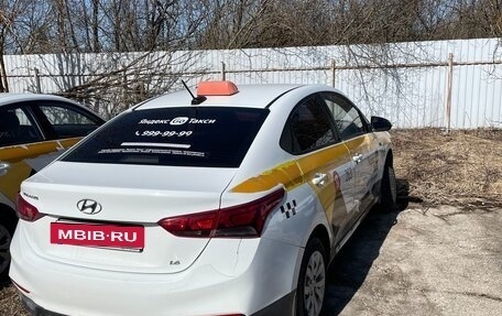 Hyundai Solaris II рестайлинг, 2018 год, 660 000 рублей, 4 фотография