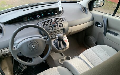 Renault Scenic III, 2005 год, 850 000 рублей, 17 фотография