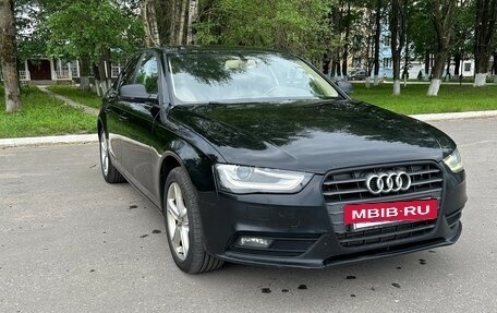 Audi A4, 2012 год, 1 050 000 рублей, 6 фотография