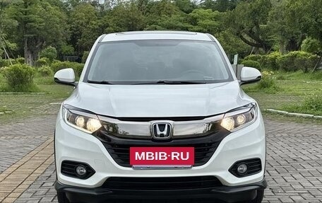 Honda Vezel, 2021 год, 1 393 600 рублей, 2 фотография