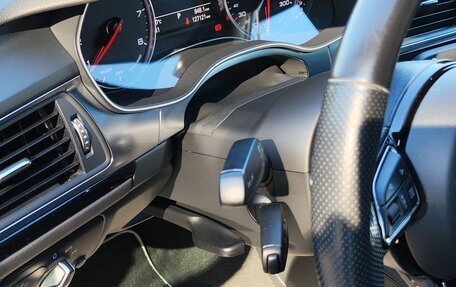 Audi A6, 2017 год, 2 950 000 рублей, 12 фотография