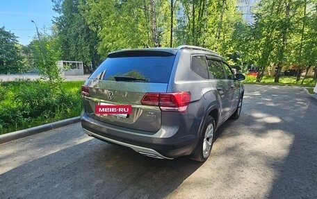 Volkswagen Teramont I, 2018 год, 3 000 000 рублей, 4 фотография