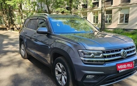 Volkswagen Teramont I, 2018 год, 3 000 000 рублей, 2 фотография