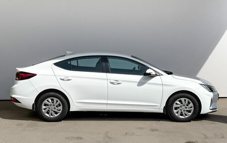 Hyundai Elantra VI рестайлинг, 2019 год, 1 680 000 рублей, 4 фотография