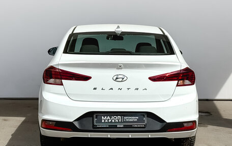 Hyundai Elantra VI рестайлинг, 2019 год, 1 680 000 рублей, 6 фотография