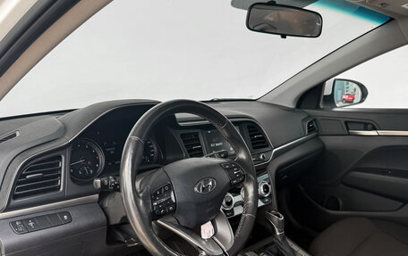 Hyundai Elantra VI рестайлинг, 2019 год, 1 680 000 рублей, 15 фотография