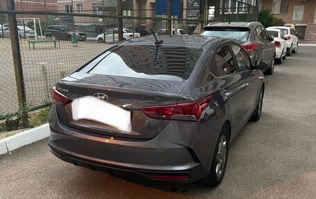 Hyundai Solaris II рестайлинг, 2021 год, 1 800 000 рублей, 3 фотография