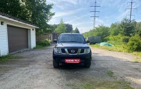 Nissan Navara (Frontier), 2006 год, 799 000 рублей, 2 фотография