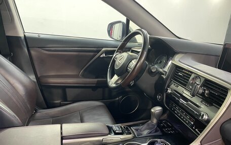 Lexus RX IV рестайлинг, 2017 год, 3 940 000 рублей, 10 фотография