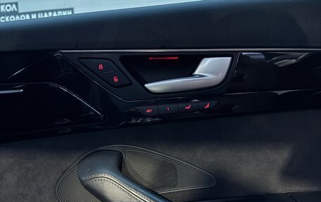 Audi A8, 2015 год, 2 850 000 рублей, 13 фотография