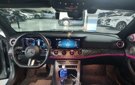 Mercedes-Benz E-Класс, 2022 год, 4 690 000 рублей, 8 фотография