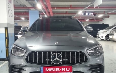 Mercedes-Benz E-Класс, 2022 год, 4 690 000 рублей, 3 фотография