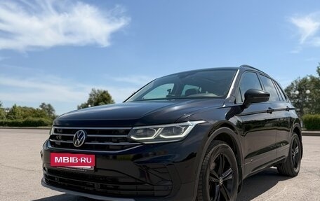 Volkswagen Tiguan II, 2021 год, 3 200 000 рублей, 6 фотография