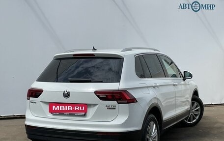 Volkswagen Tiguan II, 2017 год, 2 200 000 рублей, 5 фотография