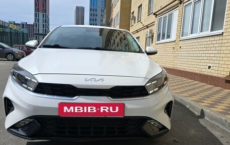 KIA Cerato IV, 2022 год, 2 290 000 рублей, 2 фотография