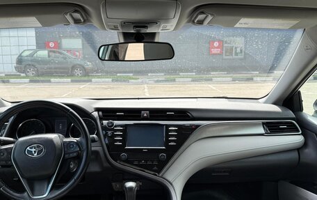 Toyota Camry, 2020 год, 2 350 000 рублей, 8 фотография