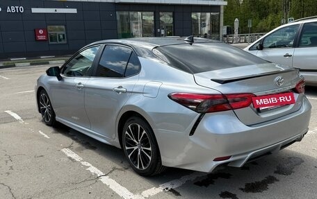 Toyota Camry, 2020 год, 2 350 000 рублей, 6 фотография