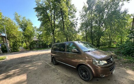 Volkswagen Multivan T5, 2012 год, 3 000 000 рублей, 2 фотография